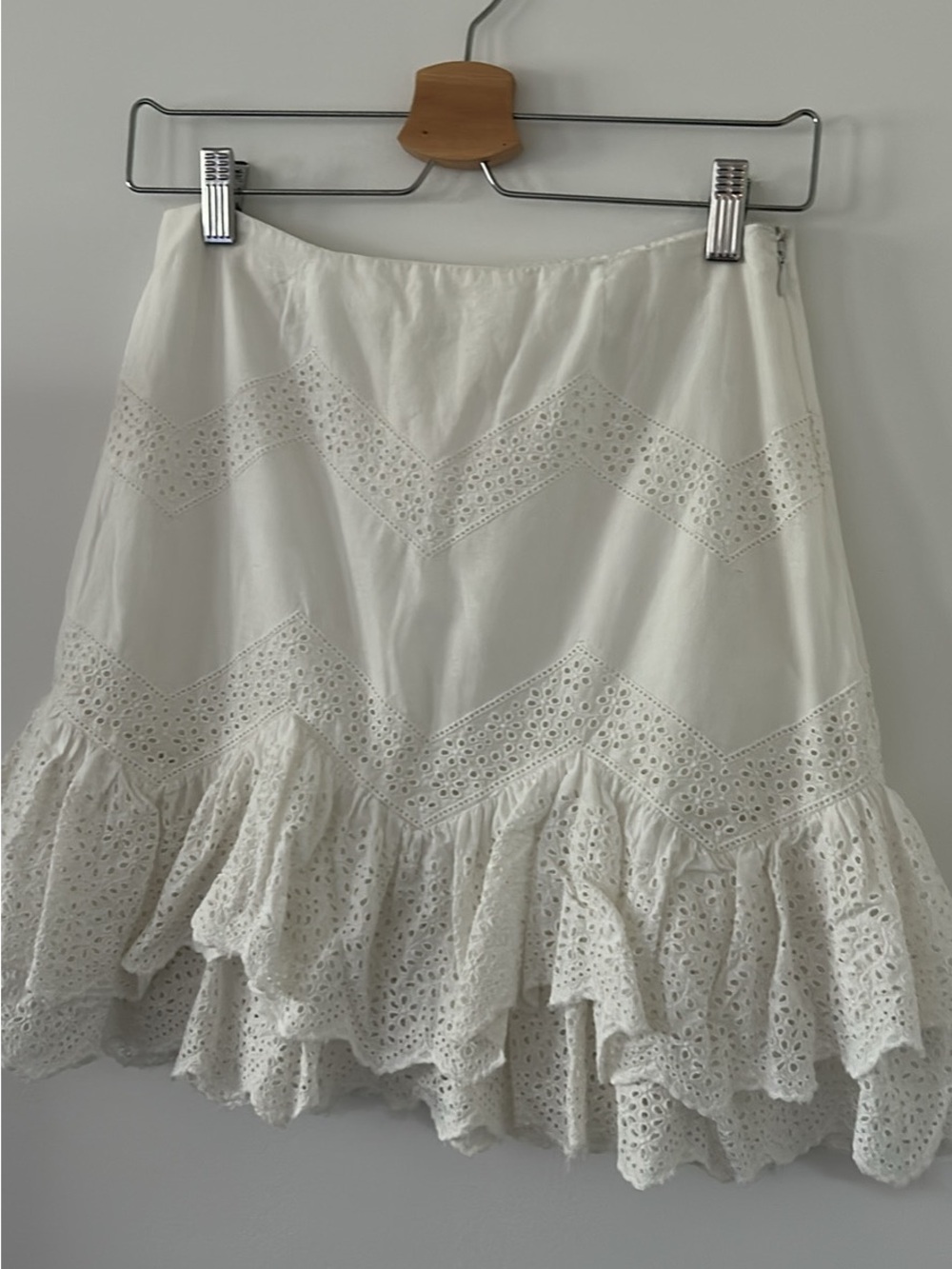 H&M Eyelet Ruffle Skirt - Picture 2 of 5